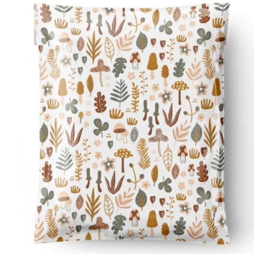 Poly mailers big sizes 14.17 and 14.5x19 35 poly mailers 35 stickers
